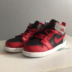 Jordan 1s retro toddler size 7.5 c